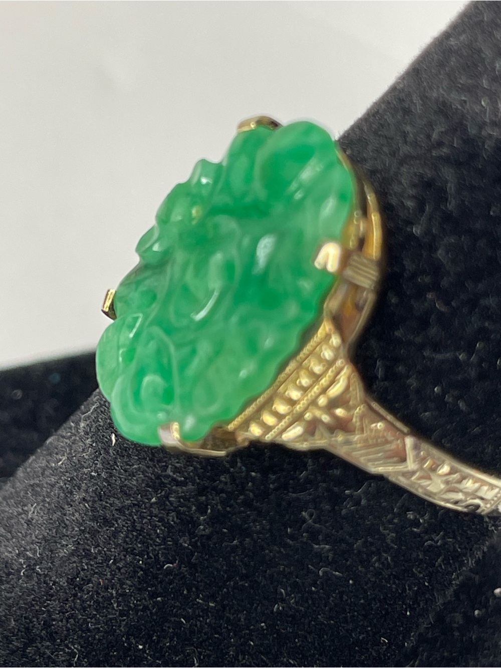 Vintage Jade 14K Ring Size 7.5 - Picture 3 of 10